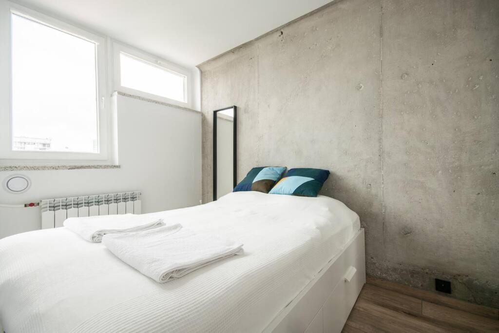Unique With Stunning View & Netflix Warsaw